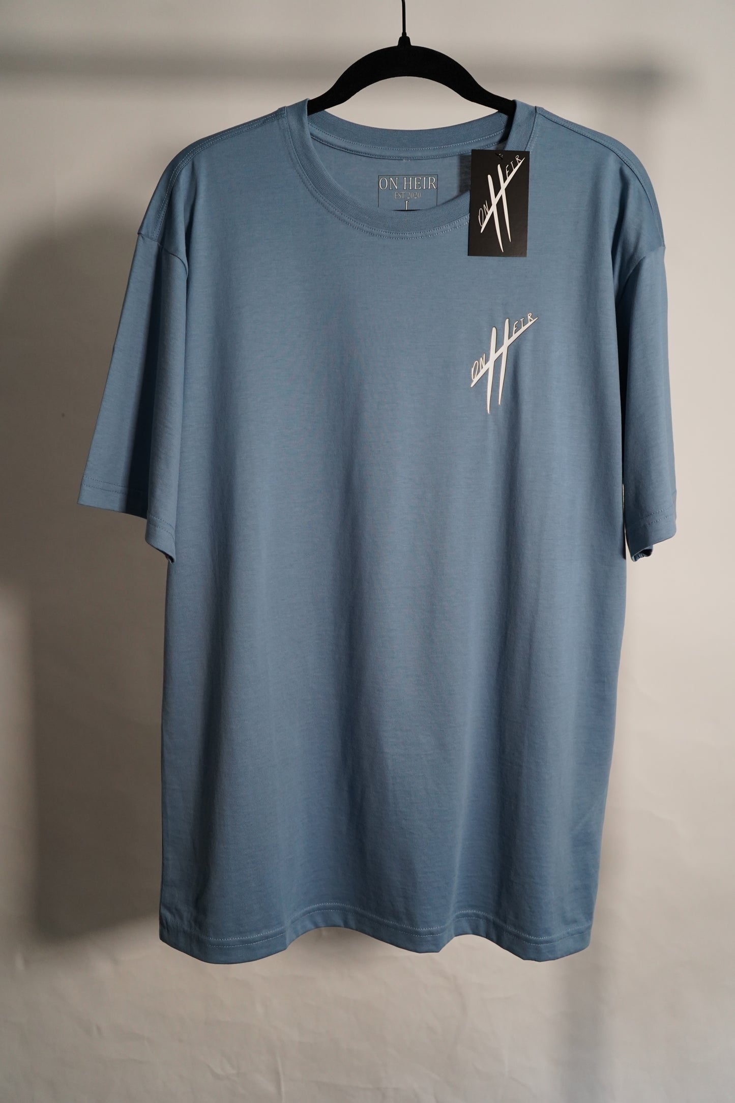 Short sleeve On Heir Insignia T-Shirt